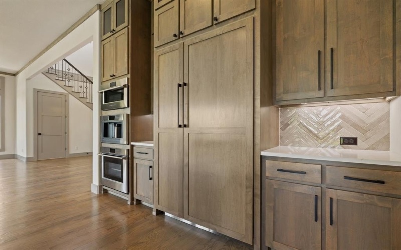 2516 Mosley Court, Cedar Hill, TX 75104, 5 Bedrooms Bedrooms, ,5 BathroomsBathrooms,Residential,For Sale,2516 Mosley Court,20977318