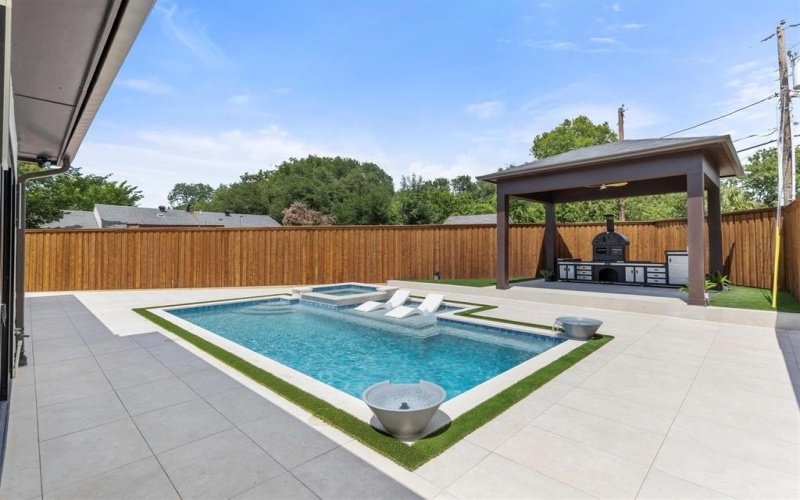 3820 Beechwood Lane, Dallas, TX 75220, 5 Bedrooms Bedrooms, ,6 BathroomsBathrooms,Residential,For Sale,3820 Beechwood Lane,20977321
