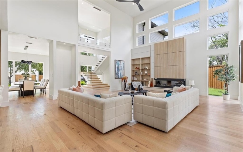 3820 Beechwood Lane, Dallas, TX 75220, 5 Habitaciones Habitaciones , ,6 BañosBaños,Residential Lease,En Alquiler,3820 Beechwood Lane,20977341