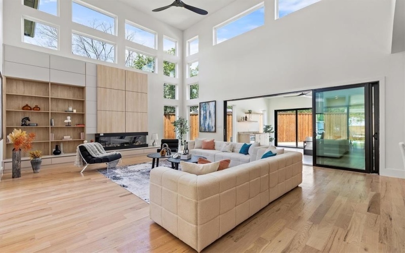 3820 Beechwood Lane, Dallas, TX 75220, 5 Habitaciones Habitaciones , ,6 BañosBaños,Residential Lease,En Alquiler,3820 Beechwood Lane,20977341
