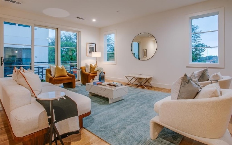 7207 Gaston Avenue #1005, Dallas, TX 75206, 2 Bedrooms Bedrooms, ,2 BathroomsBathrooms,Residential,For Sale,7207 Gaston Avenue,20977371