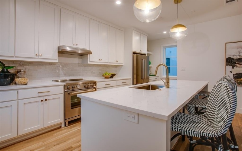 7207 Gaston Avenue #1005, Dallas, TX 75206, 2 Bedrooms Bedrooms, ,2 BathroomsBathrooms,Residential,For Sale,7207 Gaston Avenue,20977371