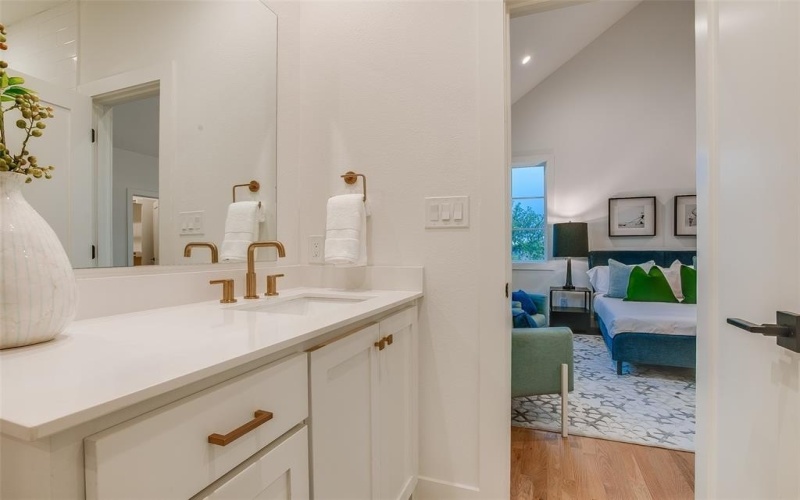 7207 Gaston Avenue #1005, Dallas, TX 75206, 2 Bedrooms Bedrooms, ,2 BathroomsBathrooms,Residential,For Sale,7207 Gaston Avenue,20977371