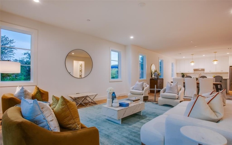 7207 Gaston Avenue #1005, Dallas, TX 75206, 2 Bedrooms Bedrooms, ,2 BathroomsBathrooms,Residential,For Sale,7207 Gaston Avenue,20977371