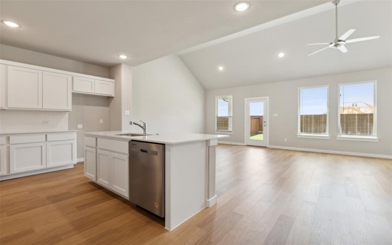 10556 Starpoint Road, Fort Worth, TX 76126, 5 Bedrooms Bedrooms, ,5 BathroomsBathrooms,Residential,For Sale,10556 Starpoint Road,20977424