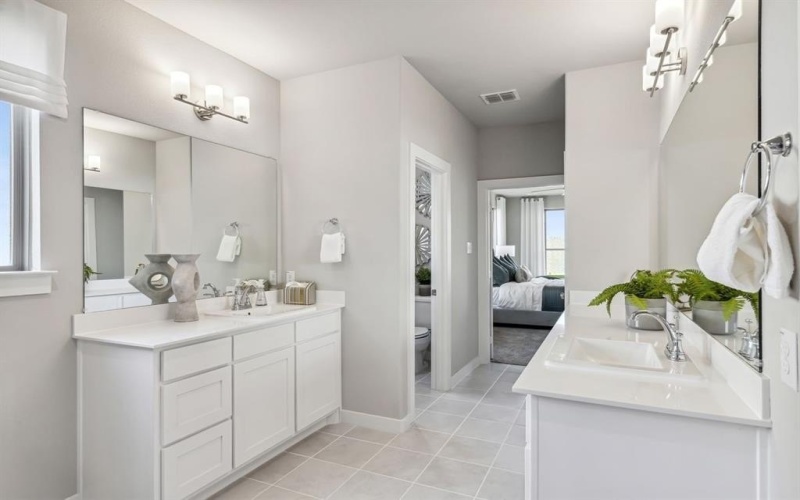 10548 Starpoint Road, Fort Worth, TX 76126, 5 Bedrooms Bedrooms, ,5 BathroomsBathrooms,Residential,For Sale,10548 Starpoint Road,20977433