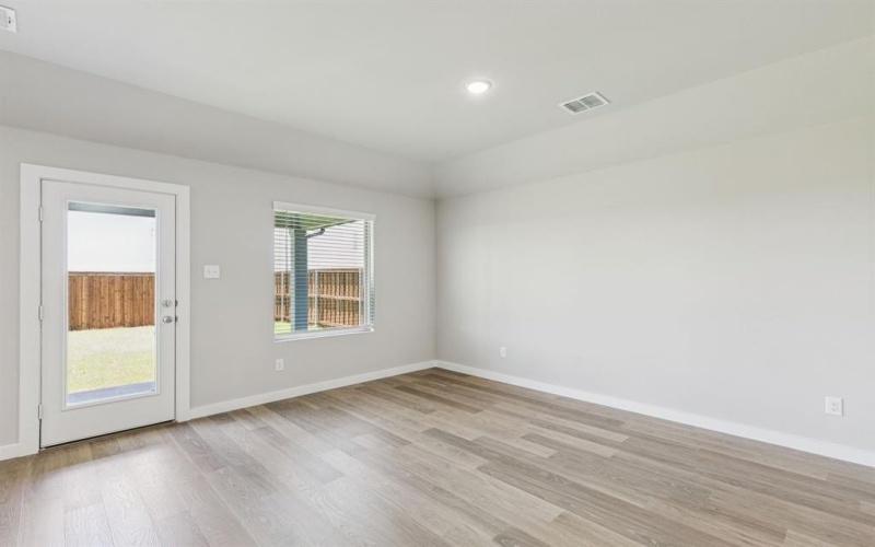 658 Briar Drive, Lavon, TX 75166, 4 Habitaciones Habitaciones , ,2 BañosBaños,Residential,En Venta,658 Briar Drive,20977591