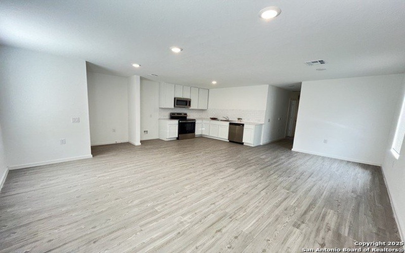 11822 flying aces, Von Ormy, TX 78073, 3 Bedrooms Bedrooms, ,2 BathroomsBathrooms,Residential Lease,For Rent,11822 flying aces,1840744