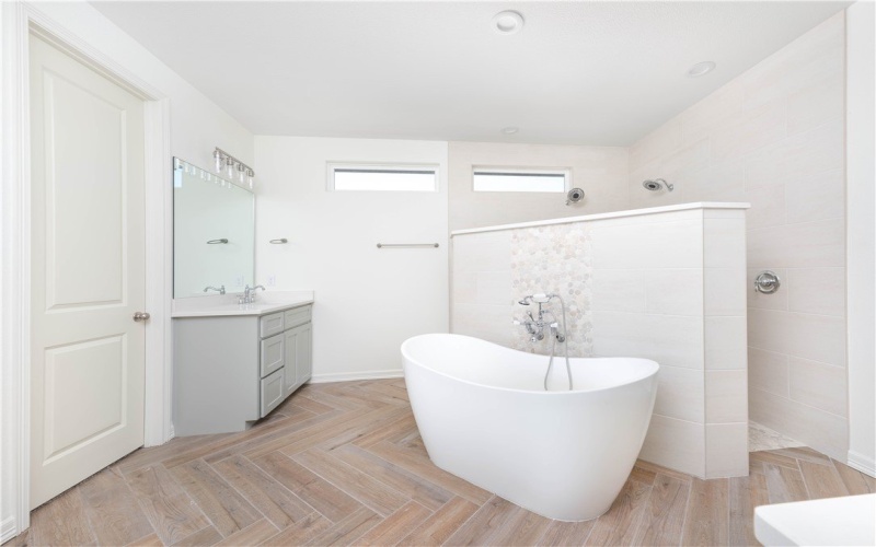 1402 Lois Chesney Street, Corpus Christi, TX 78415, 3 Habitaciones Habitaciones , ,3 BañosBaños,Residential,En Venta,1402 Lois Chesney Street,450921