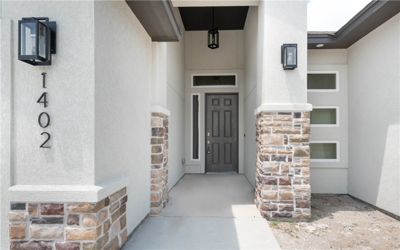 1402 Lois Chesney Street, Corpus Christi, TX 78415, 3 Habitaciones Habitaciones , ,3 BañosBaños,Residential,En Venta,1402 Lois Chesney Street,450921