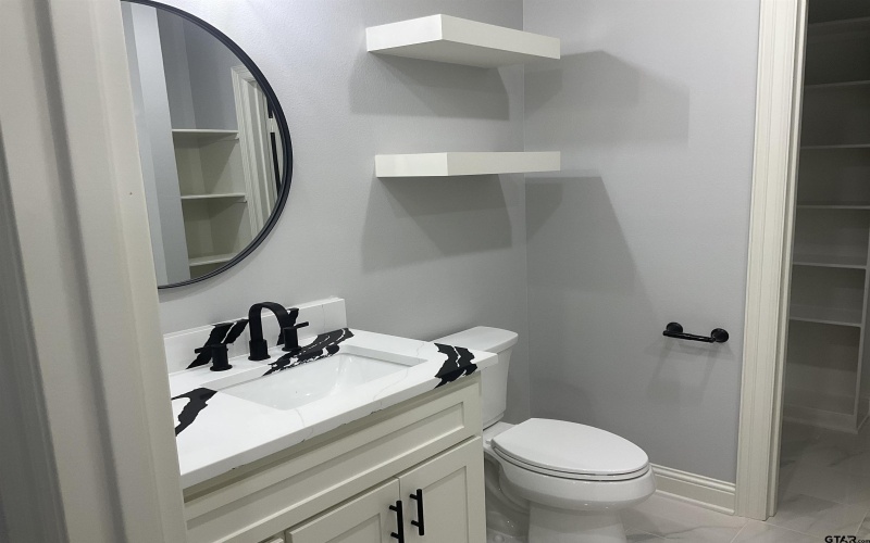 13220 Teton Rd., Tyler, TX 75709, ,7 BathroomsBathrooms,Residential Multi Family,For Sale,13220 Teton Rd.,25009530