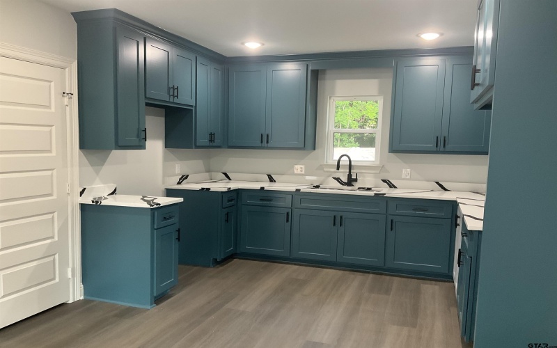 13220 Teton Rd., Tyler, TX 75709, ,7 BathroomsBathrooms,Residential Multi Family,For Sale,13220 Teton Rd.,25009530