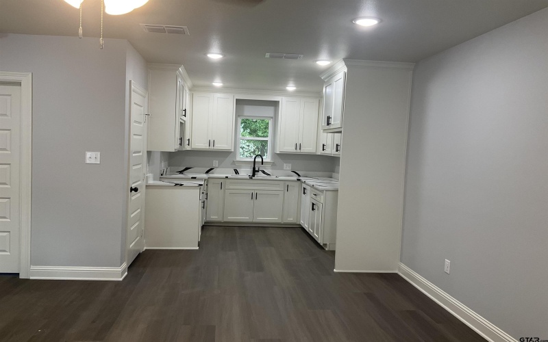 13220 Teton Rd., Tyler, TX 75709, ,7 BathroomsBathrooms,Residential Multi Family,For Sale,13220 Teton Rd.,25009530