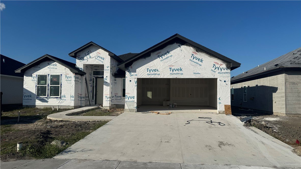 1446 Lois Chesney Street, Corpus Christi, TX 78415, 4 Habitaciones Habitaciones , ,3 BañosBaños,Residential,En Venta,1446 Lois Chesney Street,450926