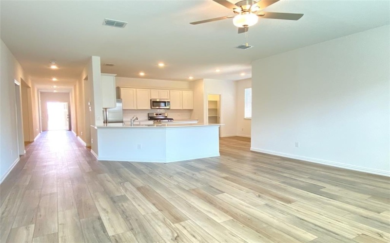 815 Black Hawk Drive, Princeton, TX 75407, 4 Bedrooms Bedrooms, ,2 BathroomsBathrooms,Residential Lease,For Rent,815 Black Hawk Drive,20977714