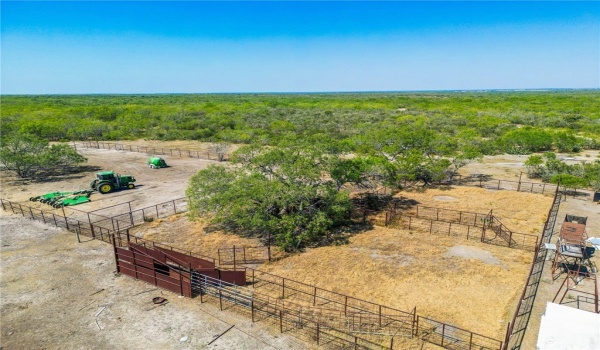 3189-3251 County Road 407, Karnes City, TX 78113, ,Otro,En Venta,3189-3251 County Road 407,450932