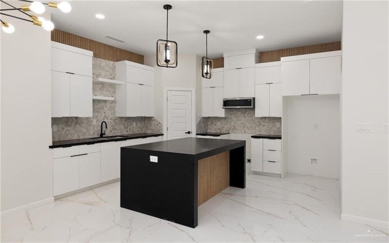 8104 N 51st Street N, McAllen, TX 78504, 3 Bedrooms Bedrooms, ,3 BathroomsBathrooms,Residential,For Sale,8104 N 51st Street N,474356