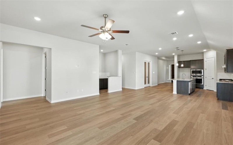 701 Kurrus Street, Justin, TX 76247, 4 Bedrooms Bedrooms, ,3 BathroomsBathrooms,Residential,For Sale,701 Kurrus Street,20868004