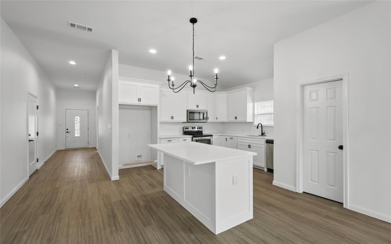 713 Hillburn, West Tawakoni, TX 75474, 3 Bedrooms Bedrooms, ,2 BathroomsBathrooms,Residential,For Sale,713 Hillburn,20958267