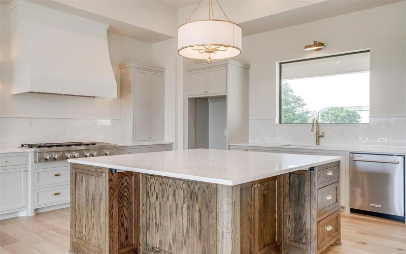 2015 Meadowlark Court, Aledo, TX 76008, 4 Bedrooms Bedrooms, ,3 BathroomsBathrooms,Residential,For Sale,2015 Meadowlark Court,20959735