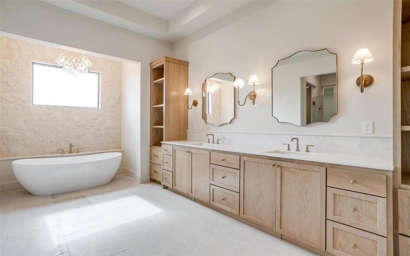 2015 Meadowlark Court, Aledo, TX 76008, 4 Bedrooms Bedrooms, ,3 BathroomsBathrooms,Residential,For Sale,2015 Meadowlark Court,20959735