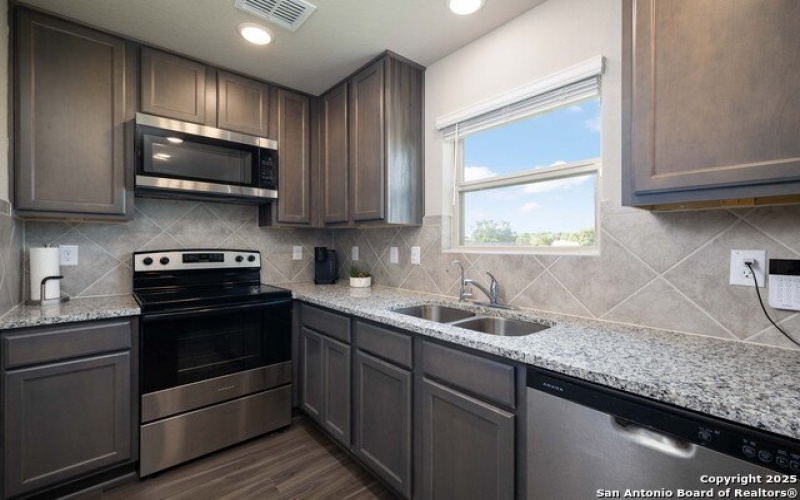 604 SAXON, Seguin, TX 78155, 2 Bedrooms Bedrooms, ,1 BathroomBathrooms,Residential,For Sale,604 SAXON,1873004