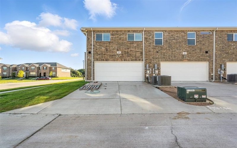 3001 Percheron Drive, Mesquite, TX 75150, 3 Habitaciones Habitaciones , ,2 BañosBaños,Residential,En Venta,3001 Percheron Drive,20974255