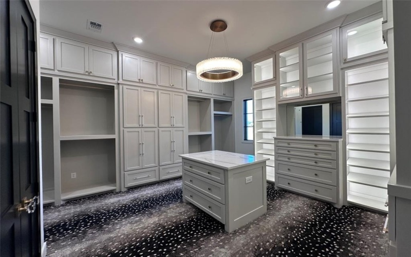 3023 Southern Rise Court, Granbury, TX 76049, 5 Bedrooms Bedrooms, ,7 BathroomsBathrooms,Residential,For Sale,3023 Southern Rise Court,20974731