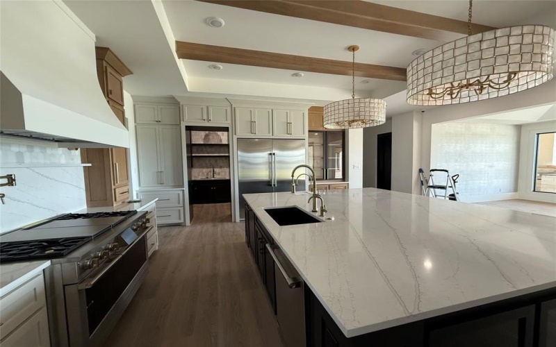 3023 Southern Rise Court, Granbury, TX 76049, 5 Bedrooms Bedrooms, ,7 BathroomsBathrooms,Residential,For Sale,3023 Southern Rise Court,20974731
