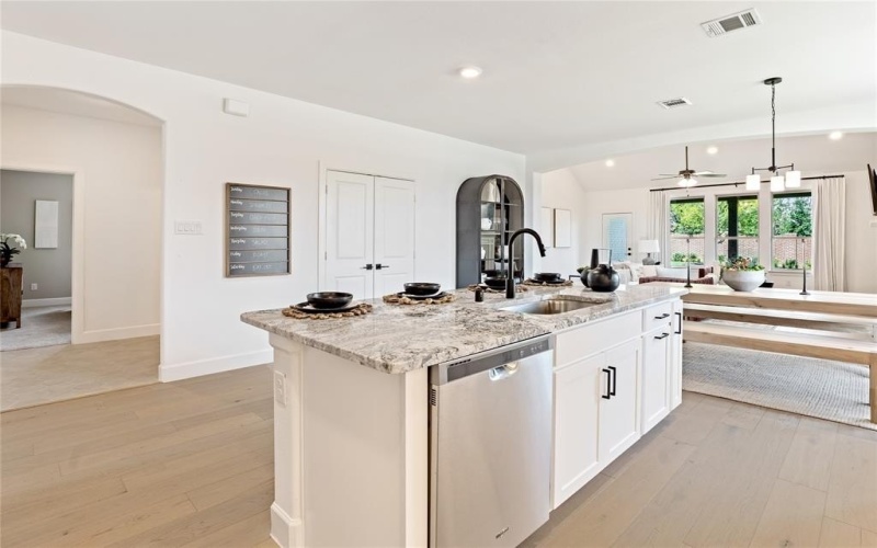 421 Plains Place, Fate, TX 75087, 5 Bedrooms Bedrooms, ,5 BathroomsBathrooms,Residential,For Sale,421 Plains Place,20978121