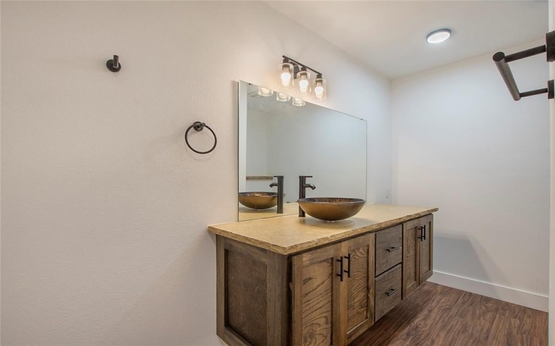 7631 Double Bridge Road, Mabank, TX 75156, 4 Habitaciones Habitaciones , ,2 BañosBaños,Residential,En Venta,7631 Double Bridge Road,20978143