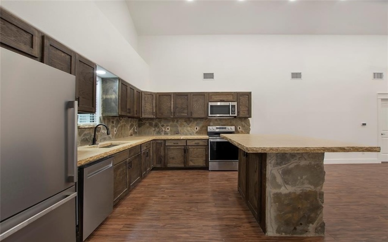 7631 Double Bridge Road, Mabank, TX 75156, 4 Habitaciones Habitaciones , ,2 BañosBaños,Residential,En Venta,7631 Double Bridge Road,20978143