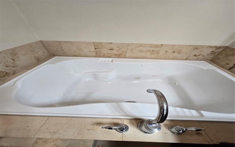3808 Vienna Street, Irving, TX 75038, 4 Bedrooms Bedrooms, ,3 BathroomsBathrooms,Residential Lease,For Rent,3808 Vienna Street,20978228