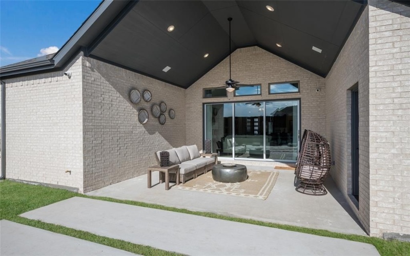 1310 Chisos Way, Forney, TX 75126, 4 Bedrooms Bedrooms, ,3 BathroomsBathrooms,Residential,For Sale,1310 Chisos Way,20978252