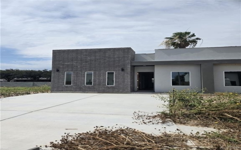 1506 W B Street, Mission, TX 78572, 2 Bedrooms Bedrooms, ,2 BathroomsBathrooms,Residential,For Sale,1506 W B Street,474399