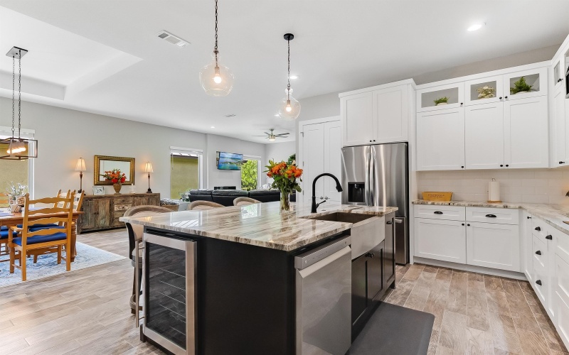 317 Parallel Circle, Horseshoe Bay, TX 78657, 2 Bedrooms Bedrooms, ,2 BathroomsBathrooms,Residential,For Sale,317 Parallel Circle,173983
