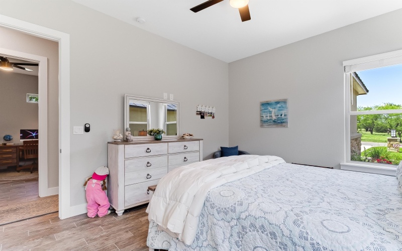 317 Parallel Circle, Horseshoe Bay, TX 78657, 2 Bedrooms Bedrooms, ,2 BathroomsBathrooms,Residential,For Sale,317 Parallel Circle,173983