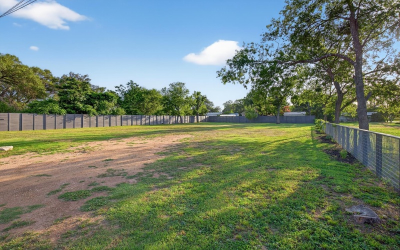 105 N US HWY 281, Johnson City, TX 78636, ,Commercial Sale,For Sale,105 N US HWY 281,173993