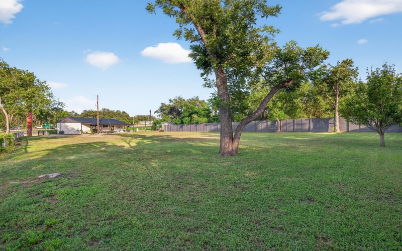 105 N US HWY 281, Johnson City, TX 78636, ,Commercial Sale,For Sale,105 N US HWY 281,173993