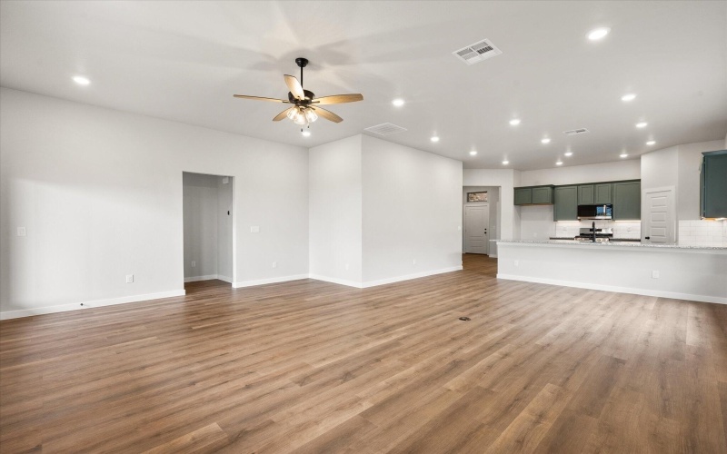 6002 Volney Avenue, Lubbock, TX 79407, 3 Bedrooms Bedrooms, ,2 BathroomsBathrooms,Residential,For Sale,6002 Volney Avenue,202556759