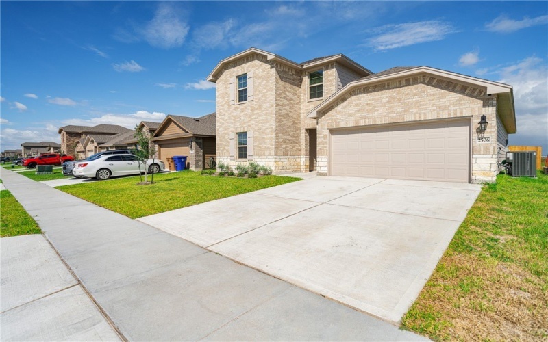 2506 Excelsior Boulevard, Corpus Christi, TX 78415, 4 Habitaciones Habitaciones , ,3 BañosBaños,Residential,En Venta,2506 Excelsior Boulevard,451449