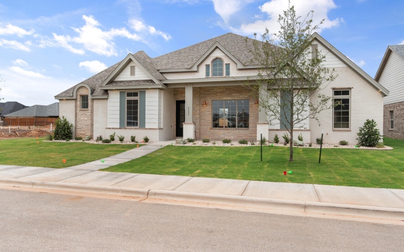 4604 141st Street, Lubbock, TX 79424, 4 Bedrooms Bedrooms, ,3 BathroomsBathrooms,Residential,For Sale,4604 141st Street,202556781