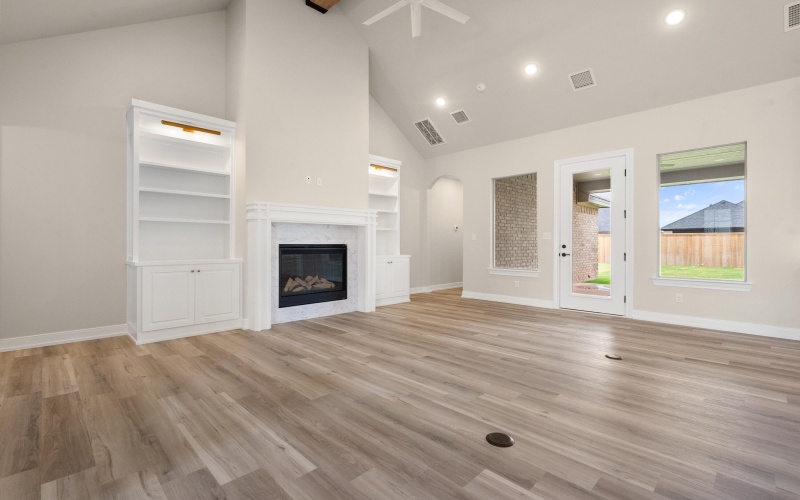 4604 141st Street, Lubbock, TX 79424, 4 Bedrooms Bedrooms, ,3 BathroomsBathrooms,Residential,For Sale,4604 141st Street,202556781