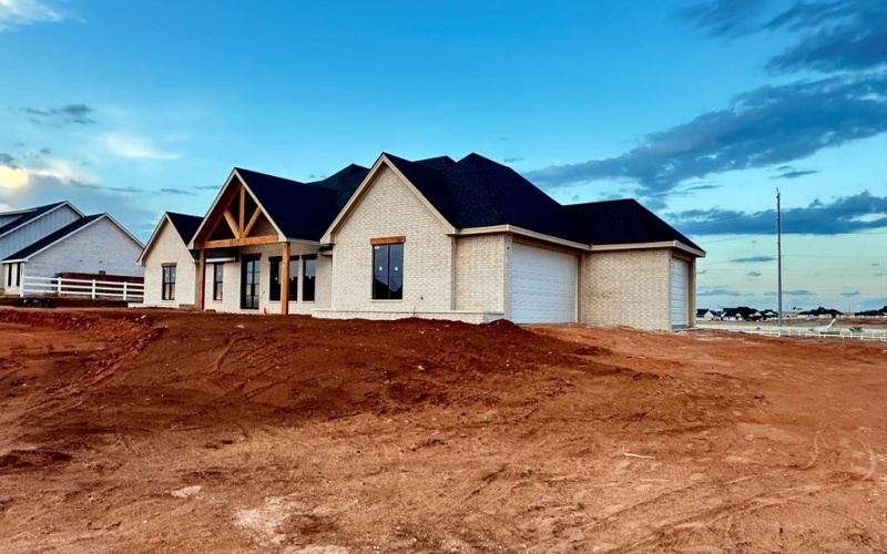 2815 S County Rd 1092, Midland, TX 79706, 4 Bedrooms Bedrooms, ,3 BathroomsBathrooms,Residential,For Sale,2815 S County Rd 1092,50083202