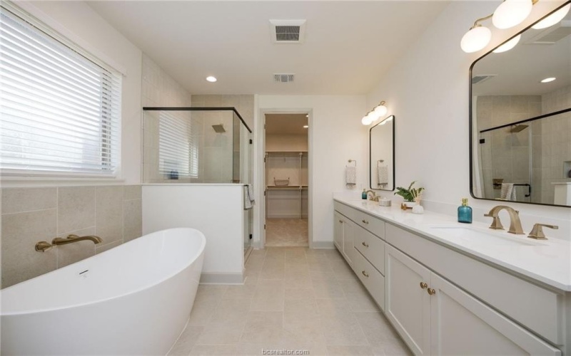 5017 Royal Arch Drive, Bryan, TX 77802, 4 Bedrooms Bedrooms, ,3 BathroomsBathrooms,Residential,For Sale,5017 Royal Arch Drive,25007313