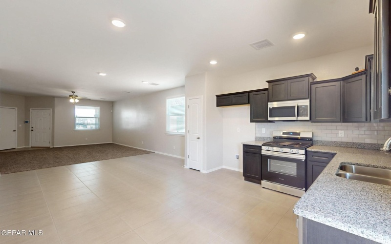 15232 Hunch Court, El Paso, TX 79938, 3 Bedrooms Bedrooms, ,2 BathroomsBathrooms,Residential,For Sale,15232 Hunch Court,925210