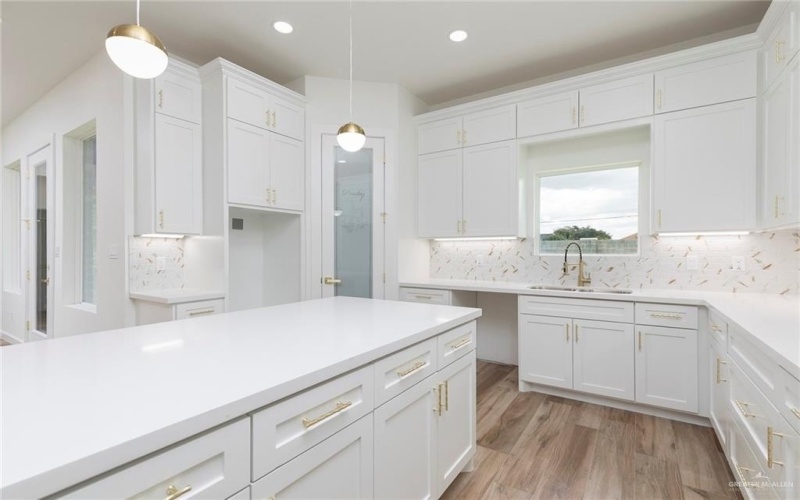 5706 N 44th Lane, McAllen, TX 78504, 3 Bedrooms Bedrooms, ,2 BathroomsBathrooms,Residential,For Sale,5706 N 44th Lane,474512