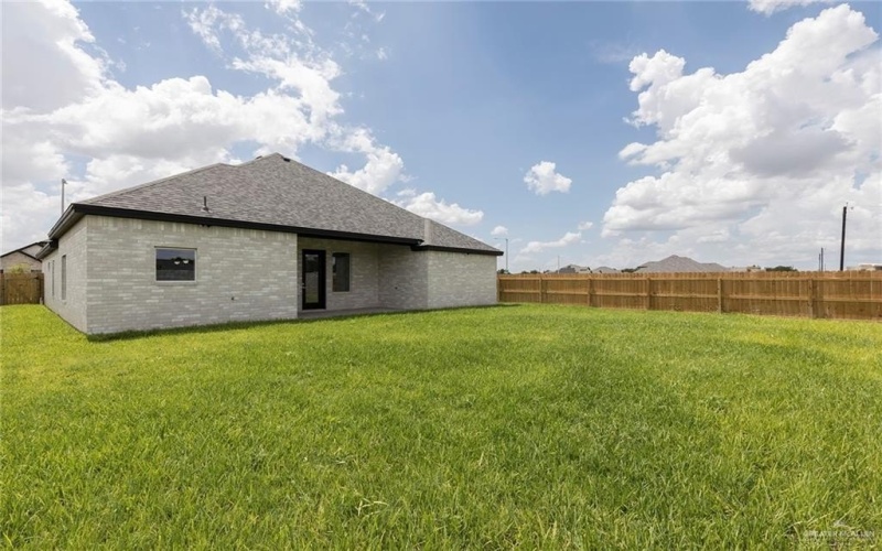 5706 N 44th Lane, McAllen, TX 78504, 3 Bedrooms Bedrooms, ,2 BathroomsBathrooms,Residential,For Sale,5706 N 44th Lane,474512