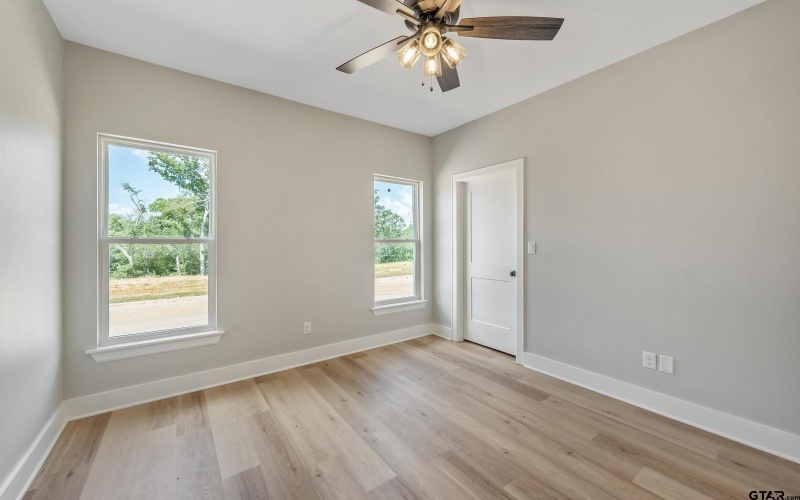 606 Prince Ln, Tyler, TX 75704, 4 Habitaciones Habitaciones , ,2 BañosBaños,Residential,En Venta,606 Prince Ln,25009626