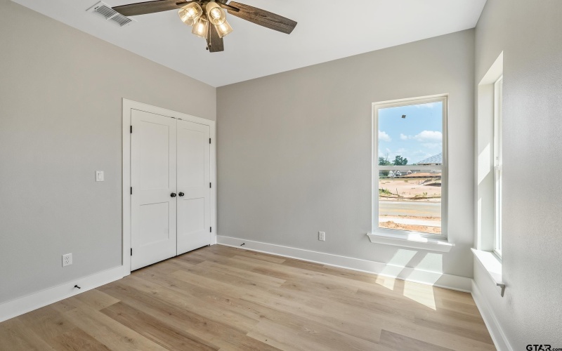 606 Prince Ln, Tyler, TX 75704, 4 Habitaciones Habitaciones , ,2 BañosBaños,Residential,En Venta,606 Prince Ln,25009626